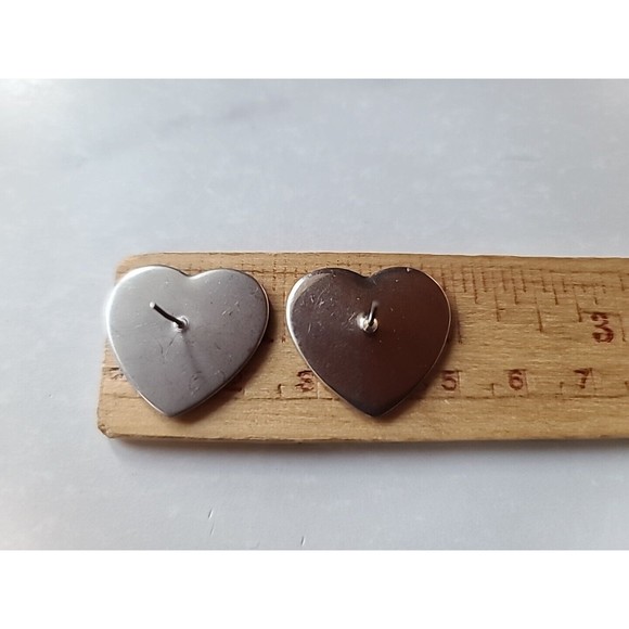 Vintage Heart Shaped Enamel Swirl Stud Earrings - Picture 10 of 10